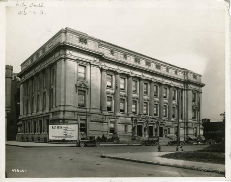 Exterior of Indianapolis City Hall, 1918