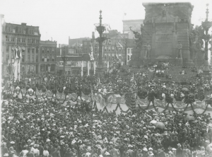 After nearly 14 years of construction, the Soldiers and Sailors Monument was officially dedicated with a grand event and thousands of spectators.