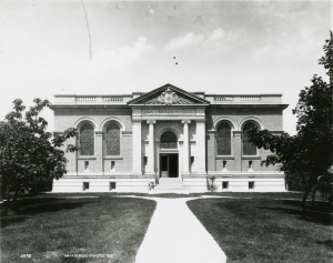 Bona Thompson Memorial Library at Butler College, 1904