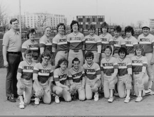 Metros softball team, 1983