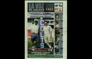 This 2003 edition of La Voz features an article about the Indianapolis Colts.
