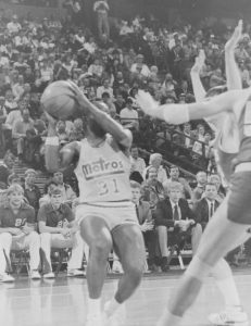 IUPUI Metros basketball team in action in NAIA tournament, Kansas City, 1985 