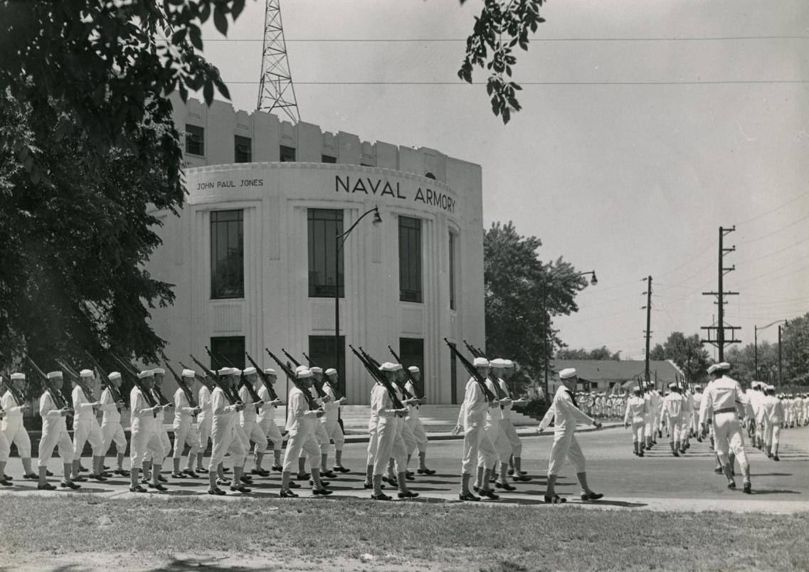 sailors-outside-the-heslar-naval-armory-ca-1941-2-1-cropped.jpg