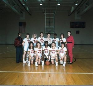 1989-1990 women's basketball team, 1990 